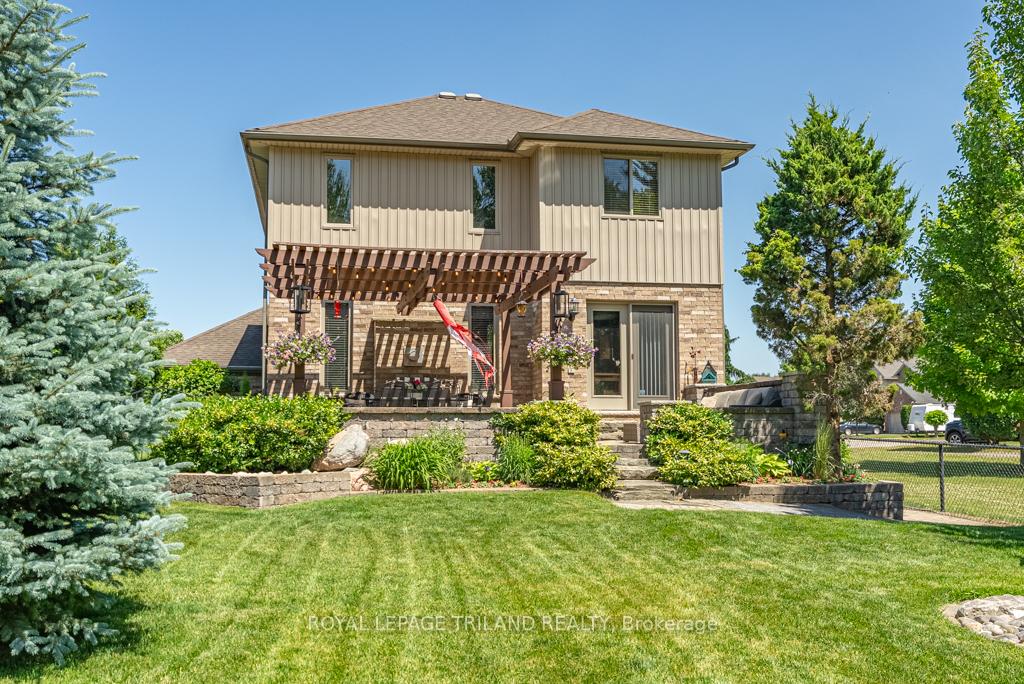 Photo 6 of 60 Forest Grove Crescent, Thames Centre, Dorchester — HOMEH
