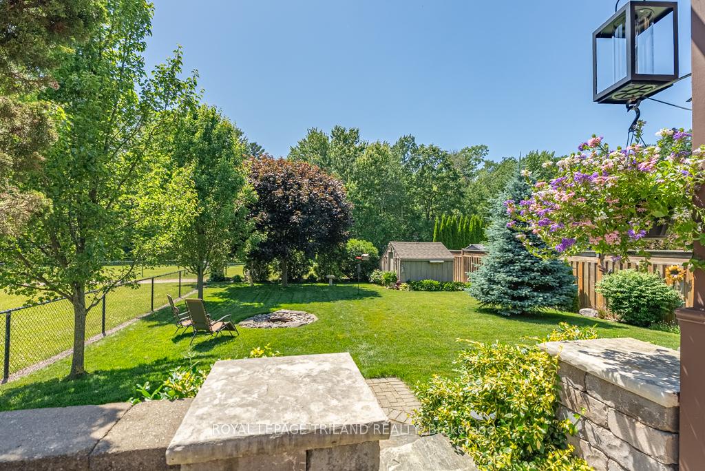 Photo 9 of 60 Forest Grove Crescent, Thames Centre, Dorchester — HOMEH