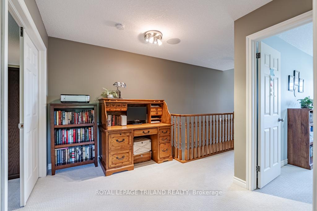 Photo 32 of 60 Forest Grove Crescent, Thames Centre, Dorchester — HOMEH