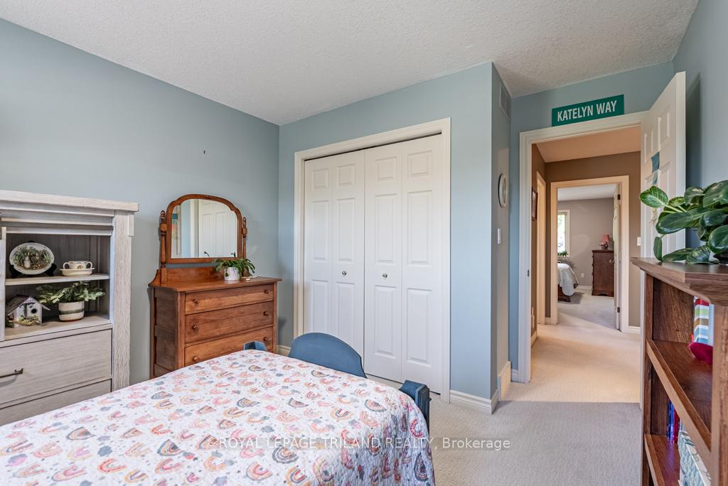 Photo 37 of 60 Forest Grove Crescent, Thames Centre, Dorchester — HOMEH
