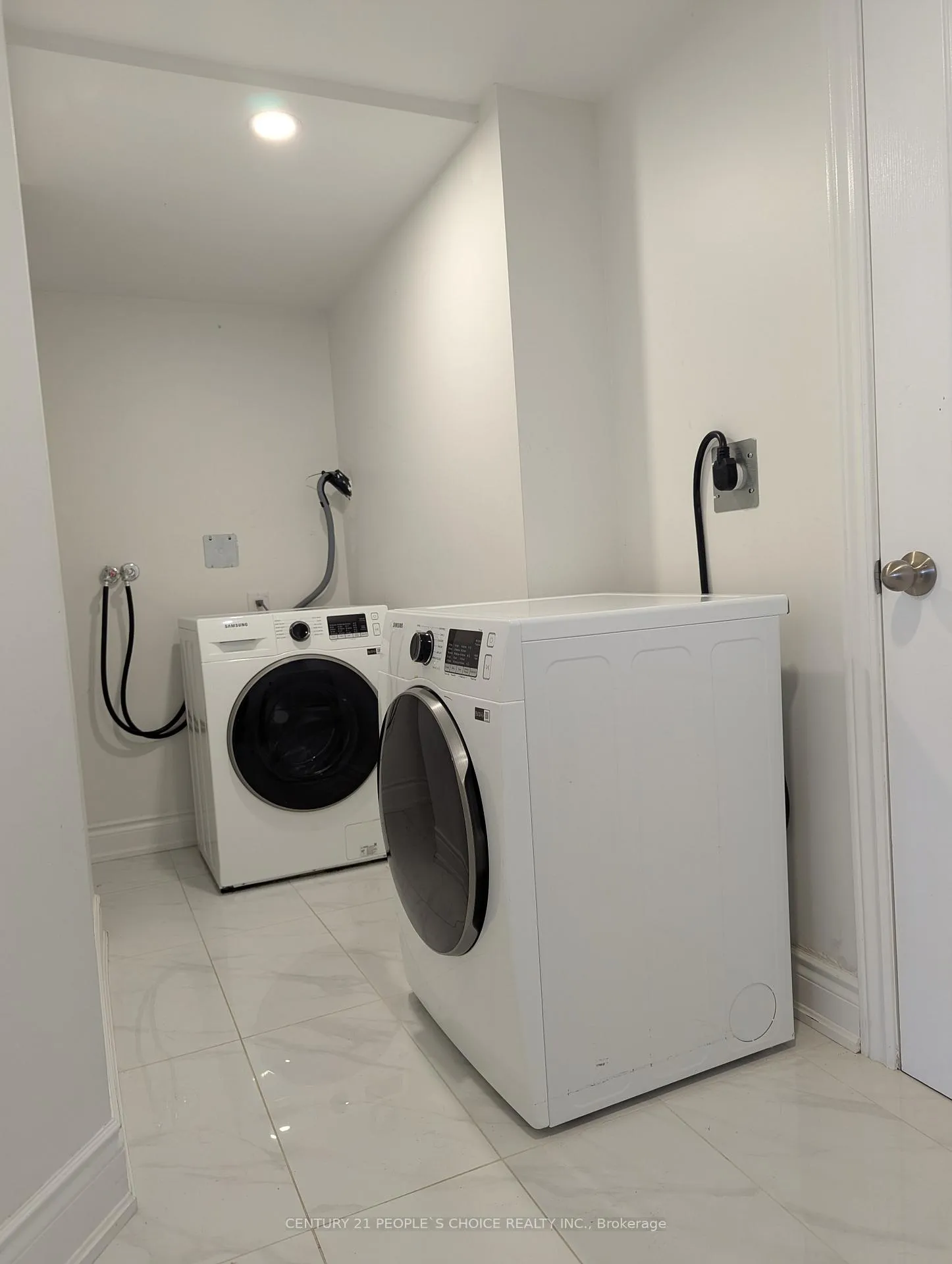 Photo 6 of Unit Lower, 447 Rivermont Road, Brampton, Brampton South — HOMEH