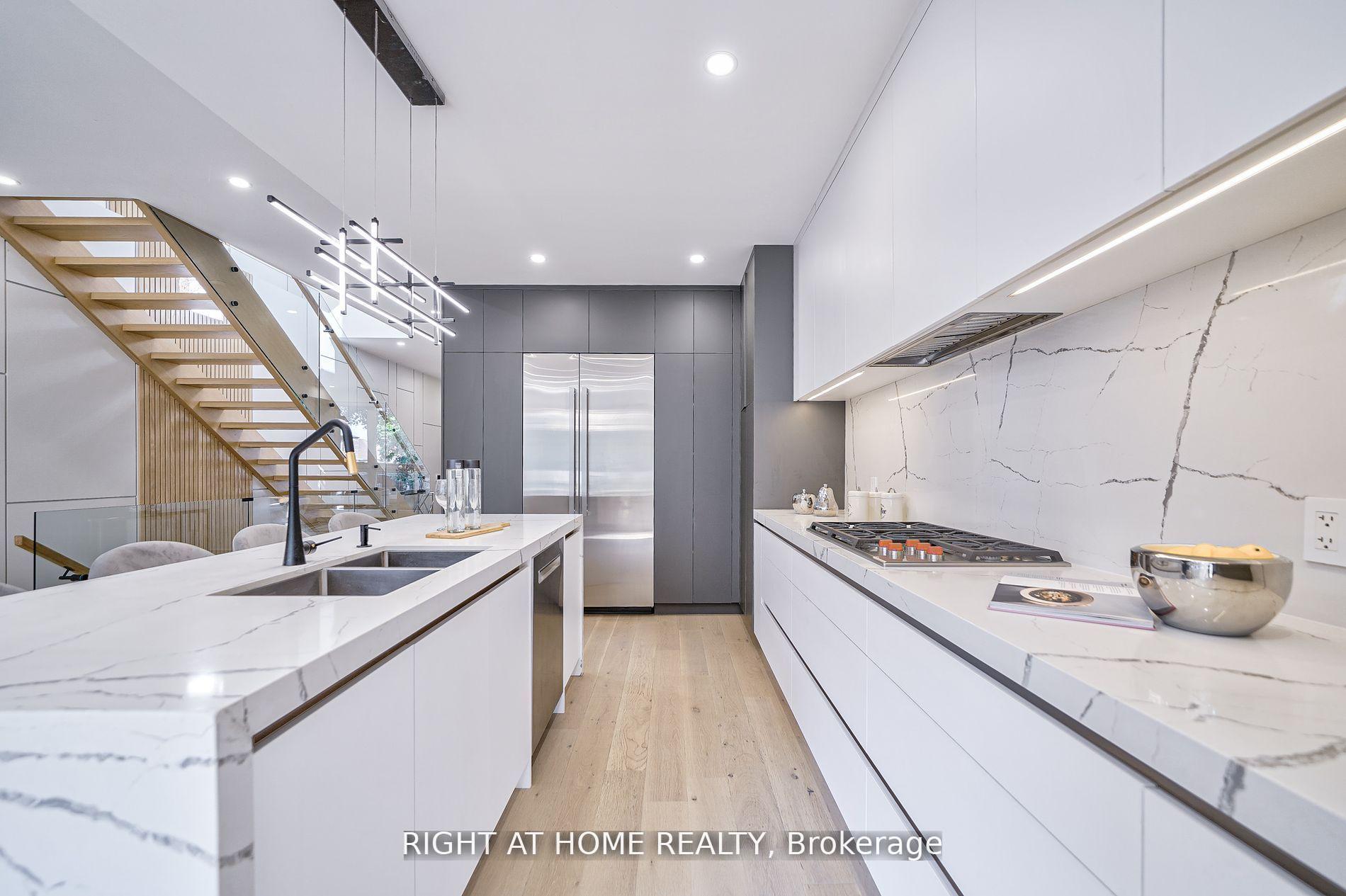 Photo 12 of 333 Woodmount Avenue, Toronto, East York — HOMEH
