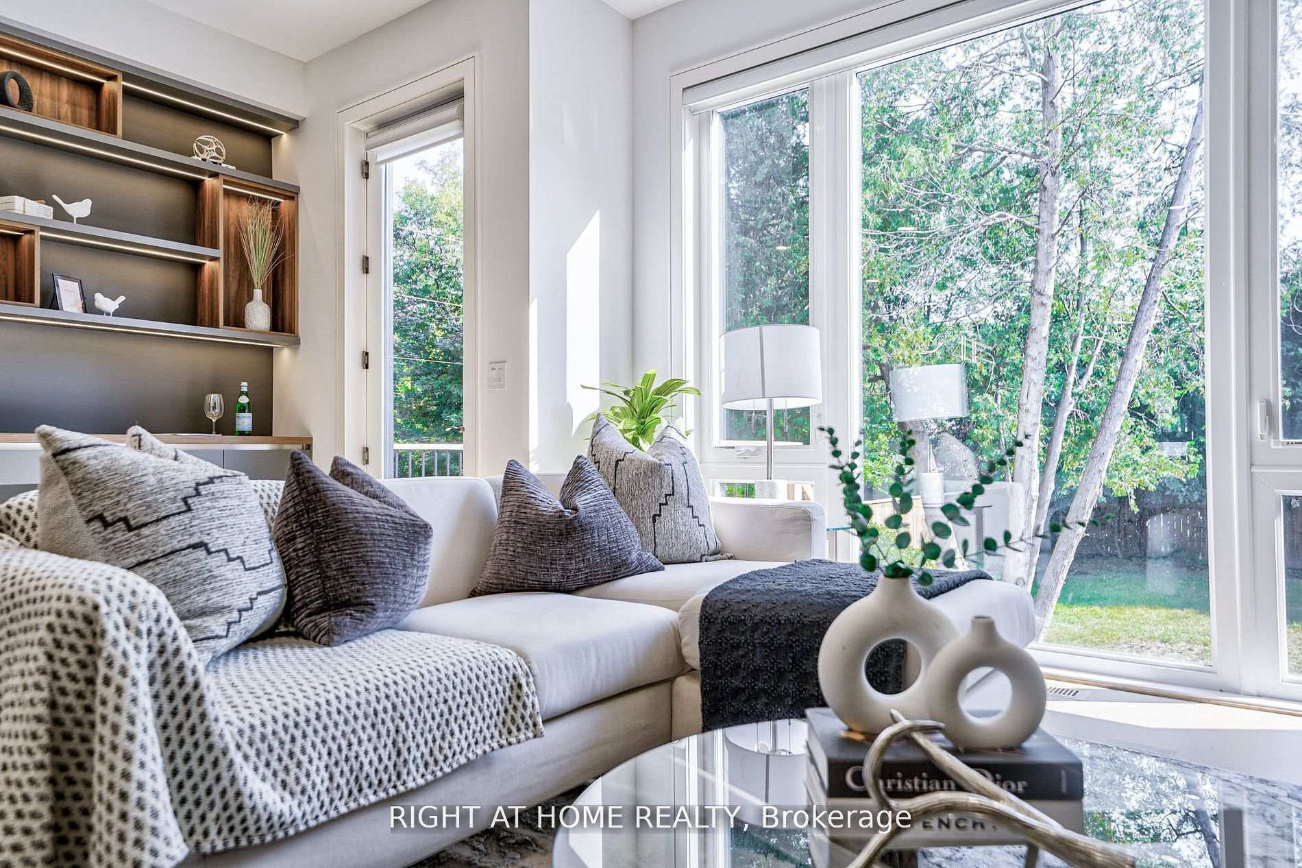 Photo 13 of 333 Woodmount Avenue, Toronto, East York — HOMEH