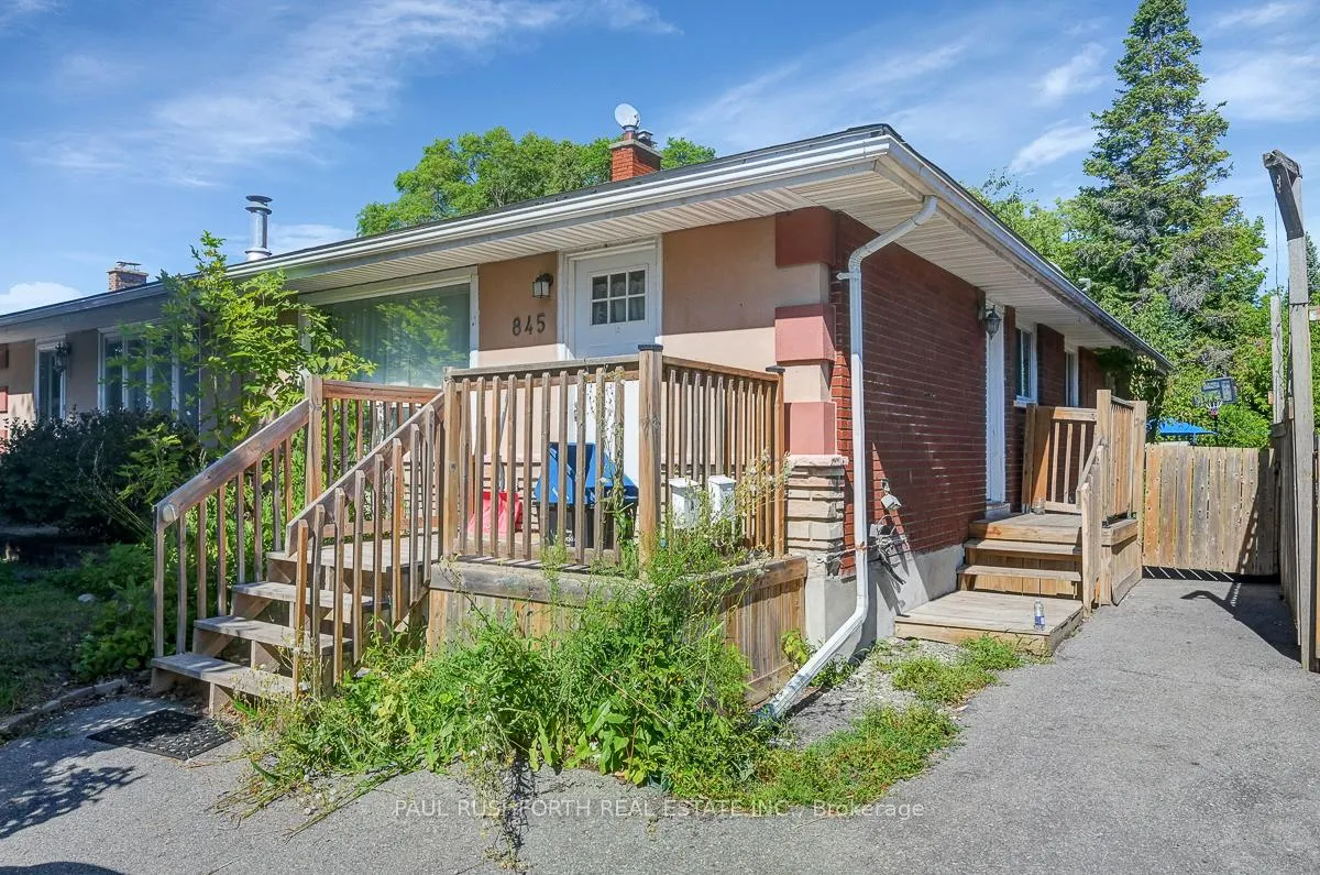 Photo 15 of 845 Trojan Avenue, Ottawa, Castle Heights/Rideau High — HOMEH