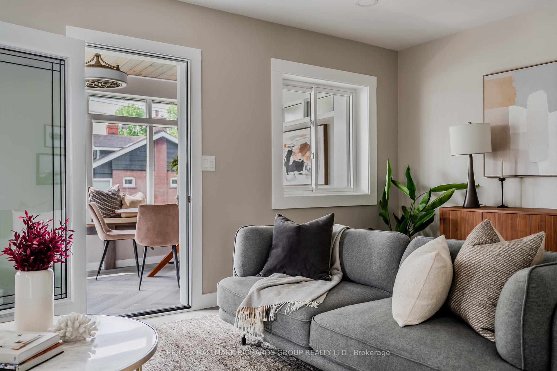 Photo 6 of 156 Eastwood Road, Toronto, Woodbine Corridor — HOMEH