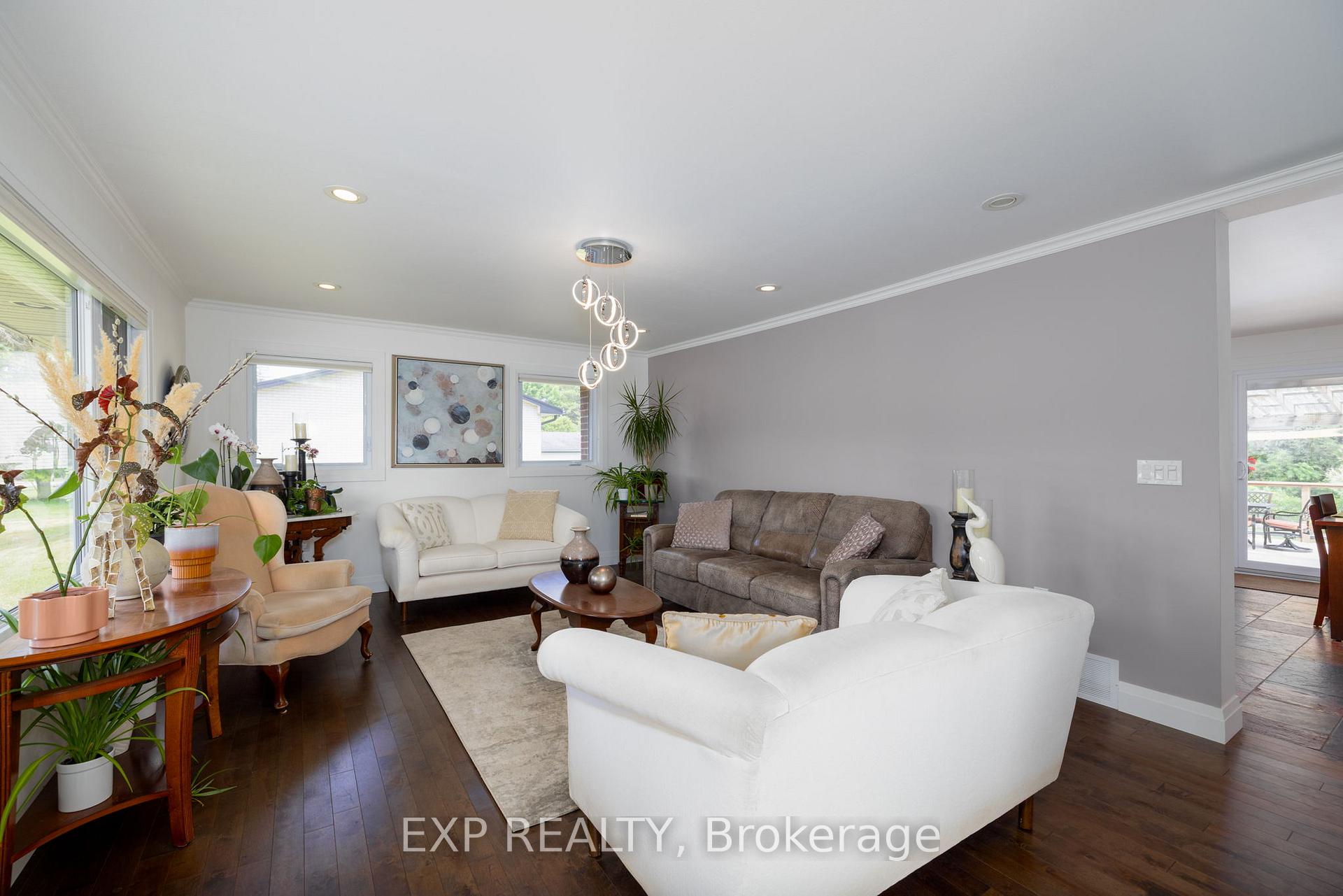 Photo 4 of 238 Minnie Street, Thames Centre, Dorchester — HOMEH