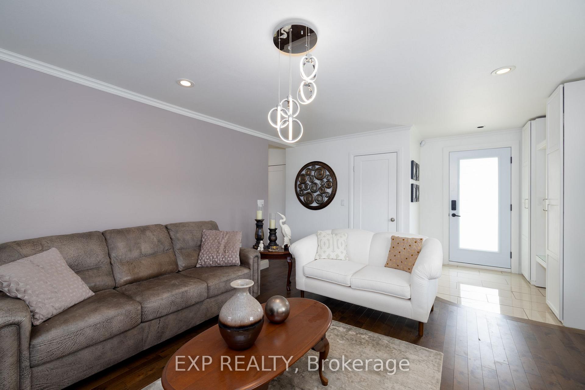 Photo 5 of 238 Minnie Street, Thames Centre, Dorchester — HOMEH