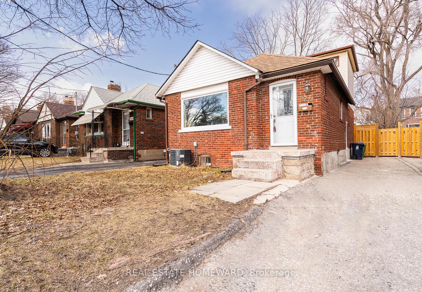 Photo 1 of 726 Eglinton Avenue E, Toronto, Leaside — HOMEH