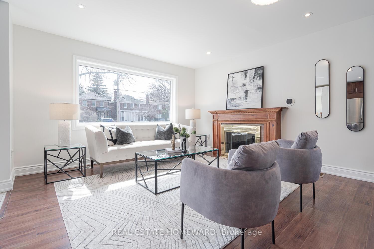 Photo 4 of 726 Eglinton Avenue E, Toronto, Leaside — HOMEH