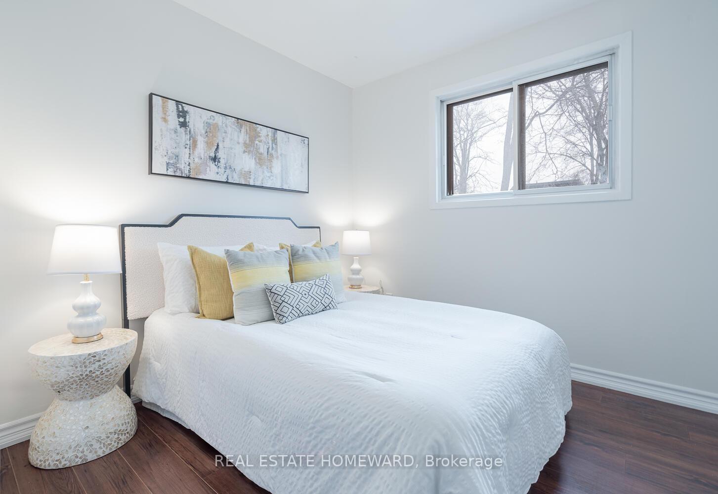 Photo 21 of 726 Eglinton Avenue E, Toronto, Leaside — HOMEH