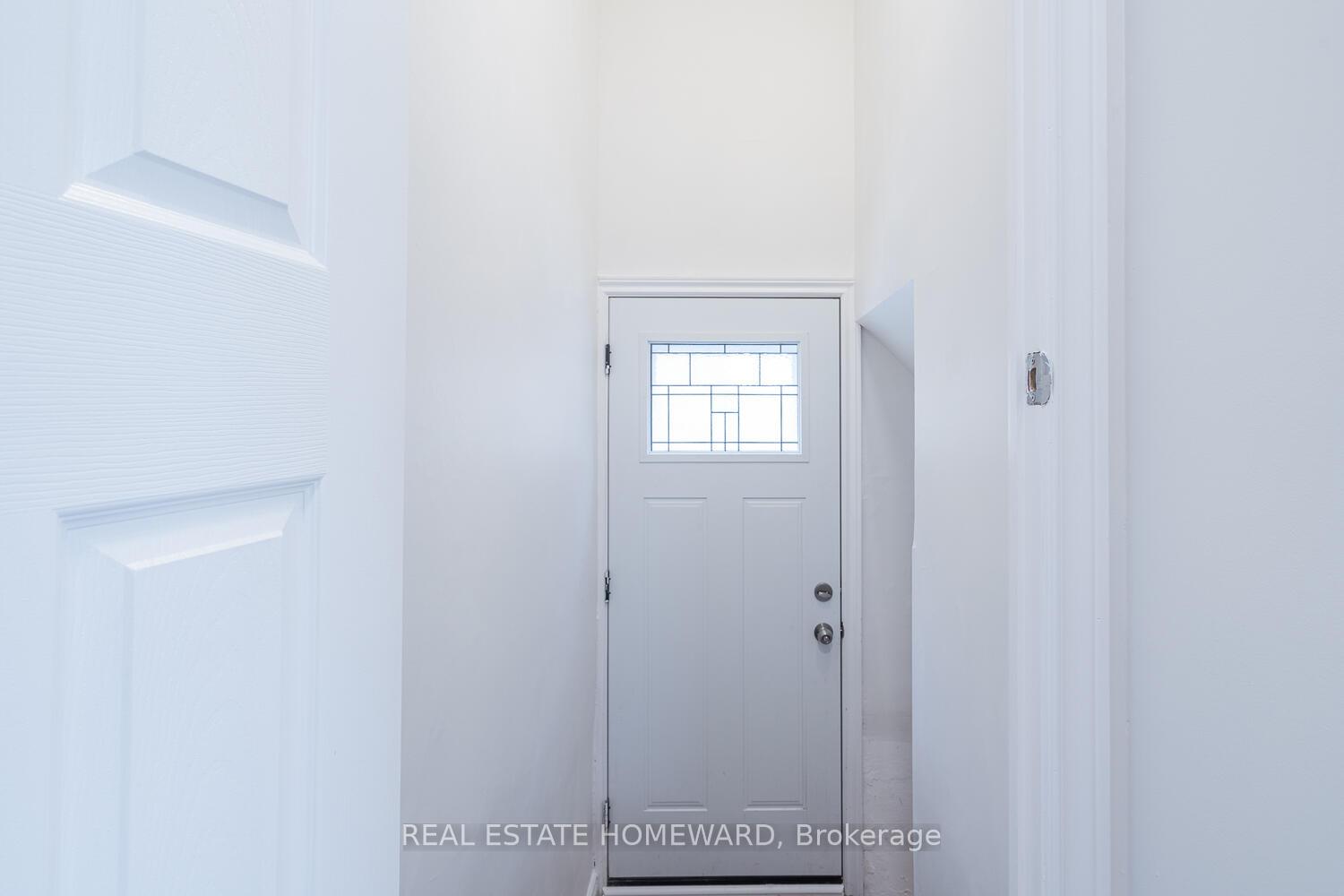 Photo 25 of 726 Eglinton Avenue E, Toronto, Leaside — HOMEH