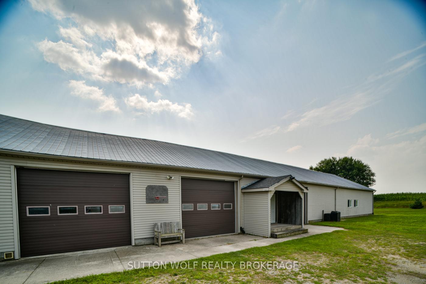 Photo 6 of 23615 Glen Oak Road, Strathroy-Caradoc, Rural Strathroy-Caradoc — HOMEH