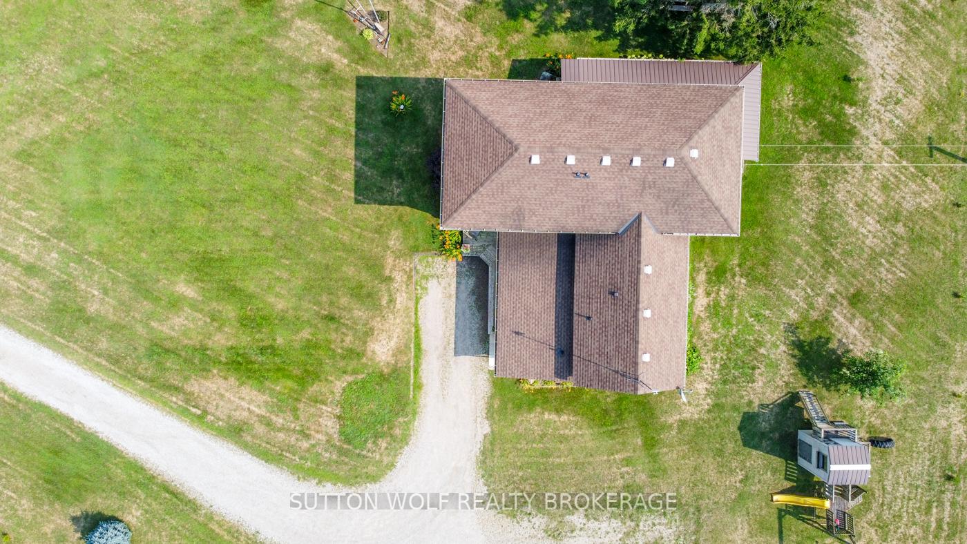 Photo 12 of 23615 Glen Oak Road, Strathroy-Caradoc, Rural Strathroy-Caradoc — HOMEH