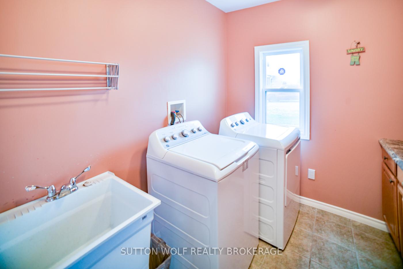 Photo 31 of 23615 Glen Oak Road, Strathroy-Caradoc, Rural Strathroy-Caradoc — HOMEH