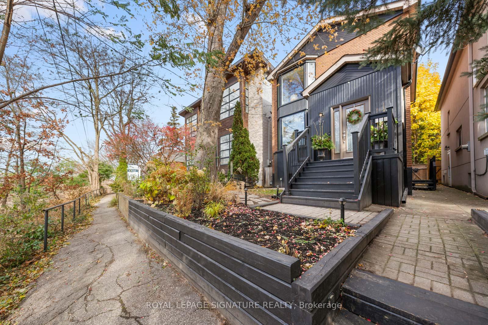 Photo 2 of 27 Beechwood Drive, Toronto, Broadview North — HOMEH