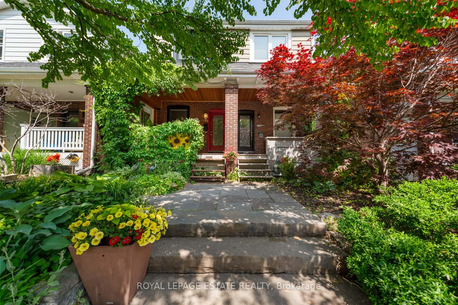Photo 2 of 27 Lawlor Avenue, Toronto, East End-Danforth — HOMEH