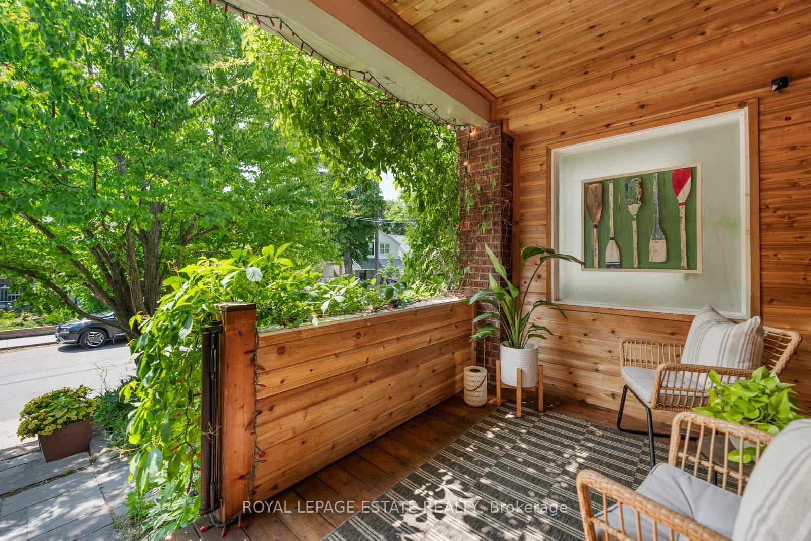 Photo 5 of 27 Lawlor Avenue, Toronto, East End-Danforth — HOMEH