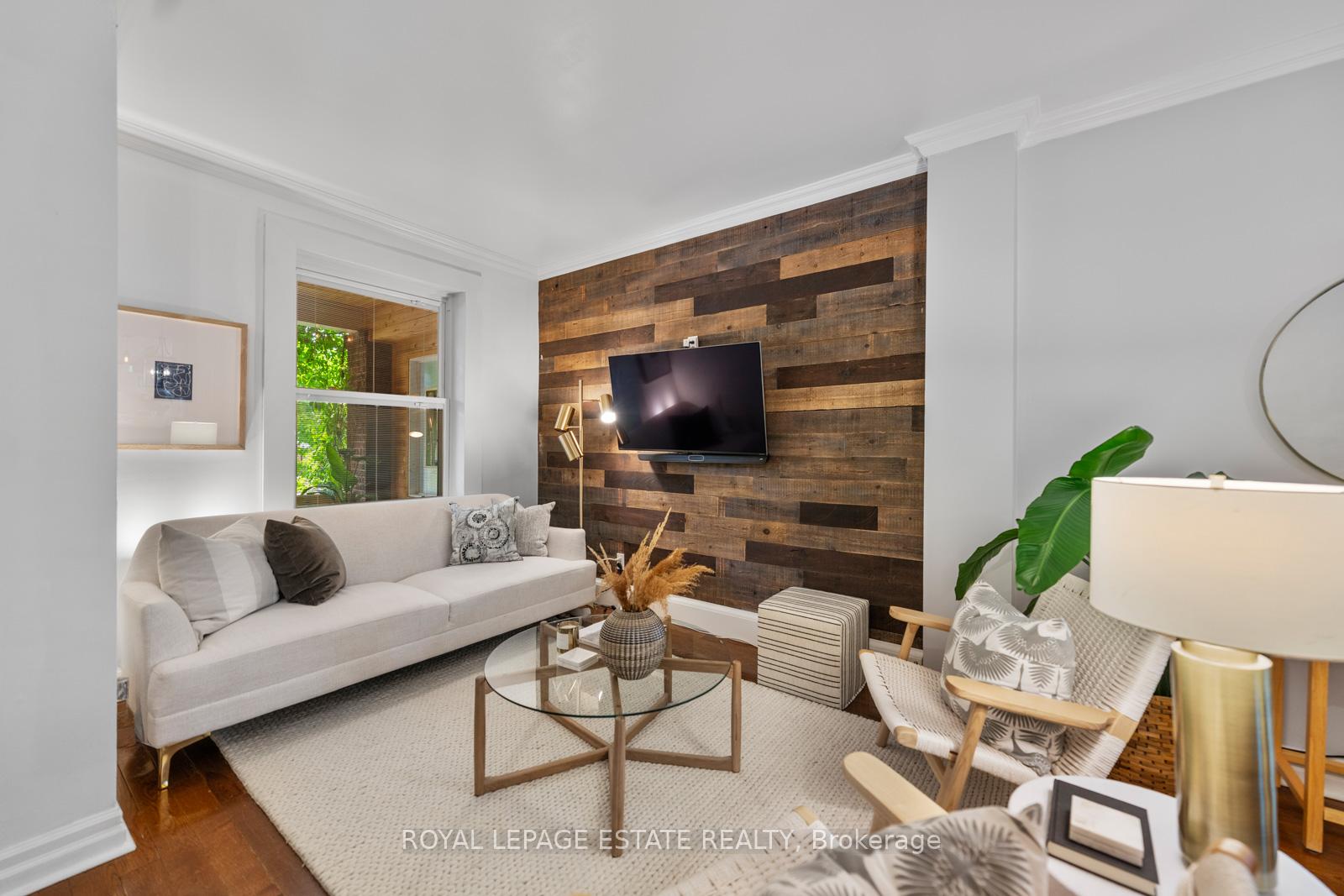 Photo 7 of 27 Lawlor Avenue, Toronto, East End-Danforth — HOMEH