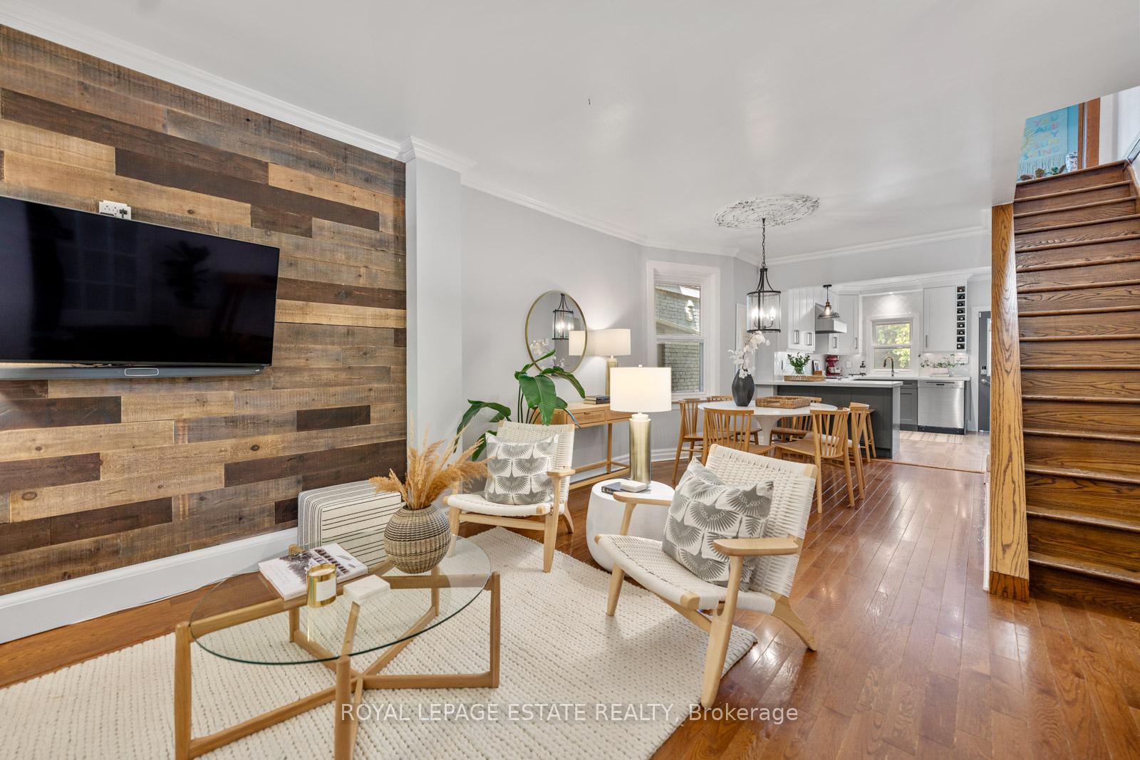 Photo 10 of 27 Lawlor Avenue, Toronto, East End-Danforth — HOMEH