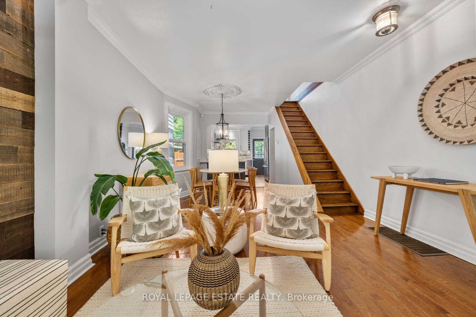 Photo 11 of 27 Lawlor Avenue, Toronto, East End-Danforth — HOMEH
