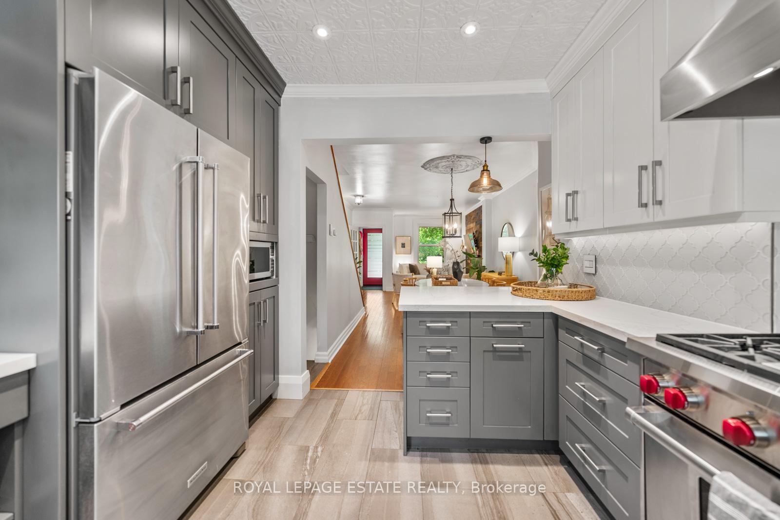 Photo 17 of 27 Lawlor Avenue, Toronto, East End-Danforth — HOMEH