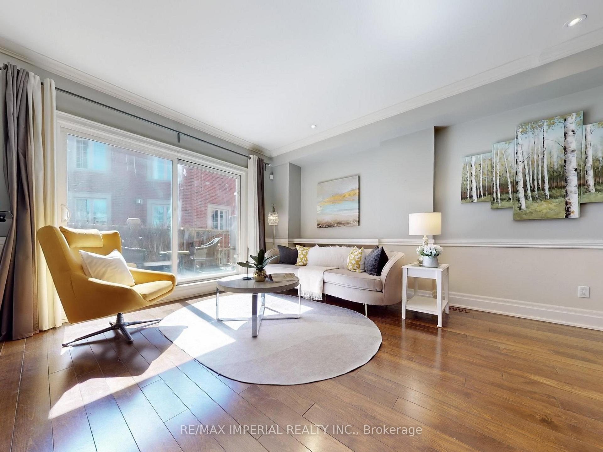Photo 3 of 251 Mcrae Drive, Toronto, Leaside — HOMEH