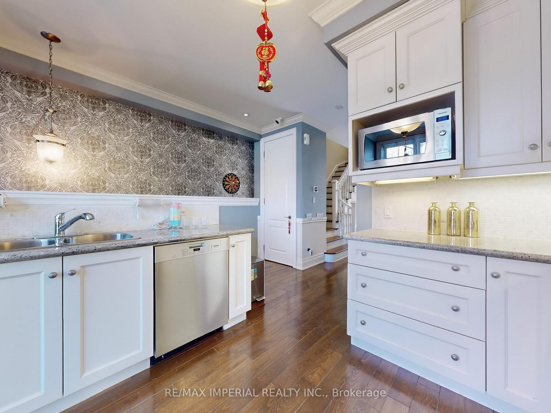 Photo 11 of 251 Mcrae Drive, Toronto, Leaside — HOMEH