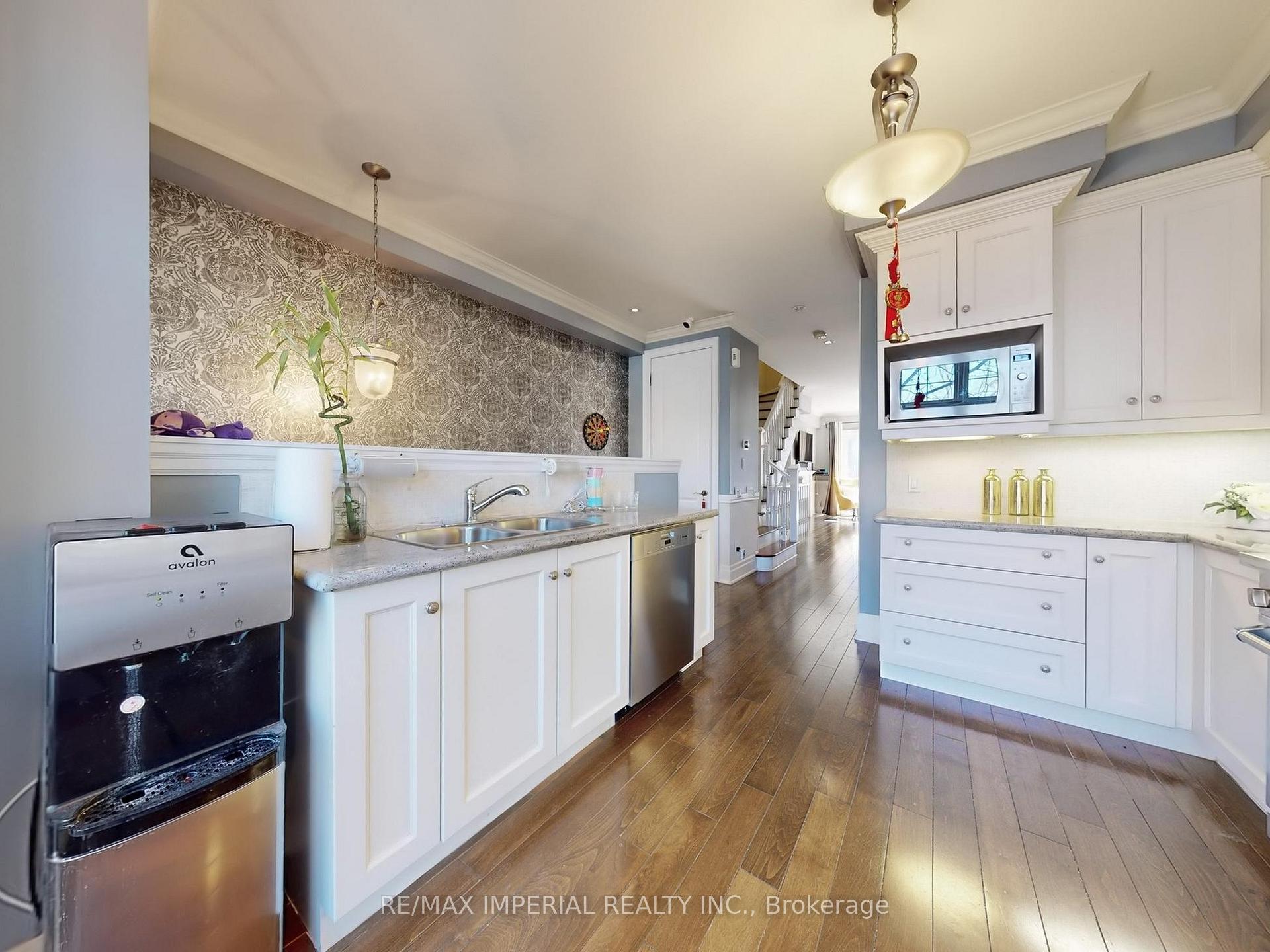Photo 17 of 251 Mcrae Drive, Toronto, Leaside — HOMEH