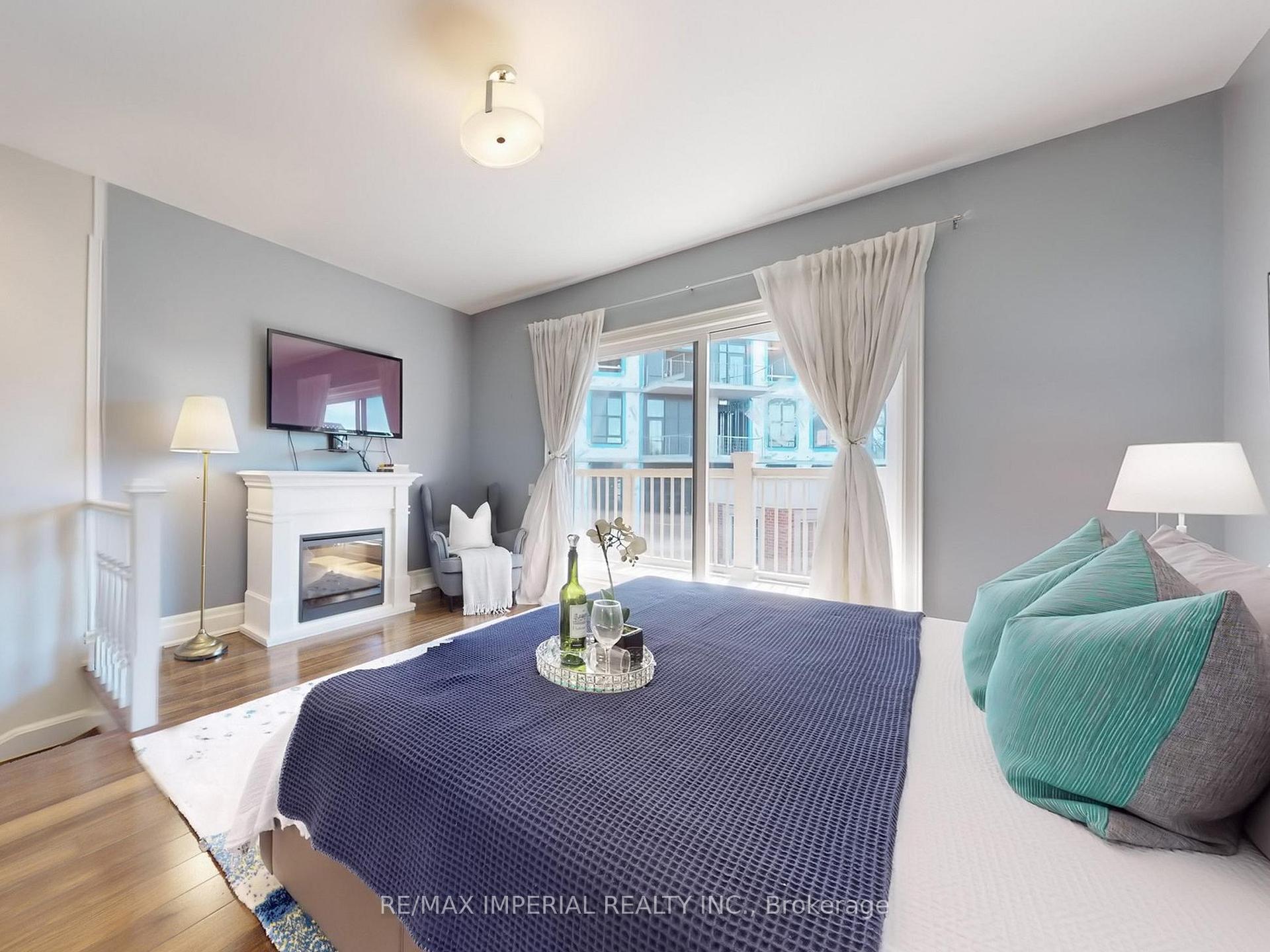 Photo 24 of 251 Mcrae Drive, Toronto, Leaside — HOMEH