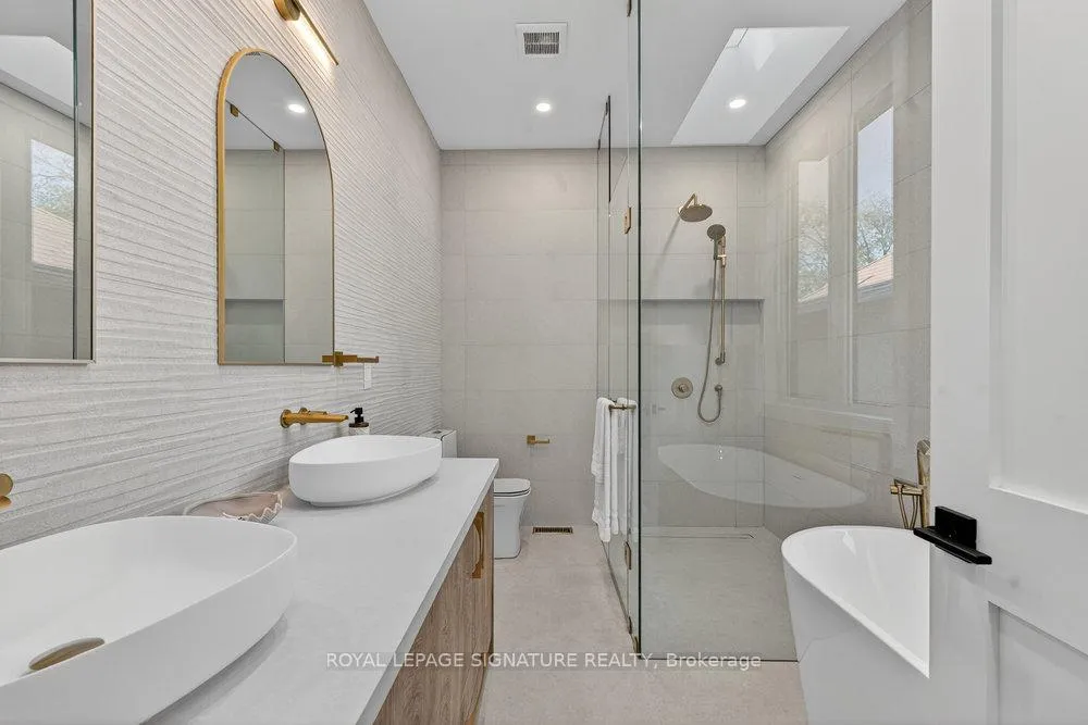 Photo 29 of 241 Cedarvale Avenue, Toronto, Woodbine-Lumsden — HOMEH