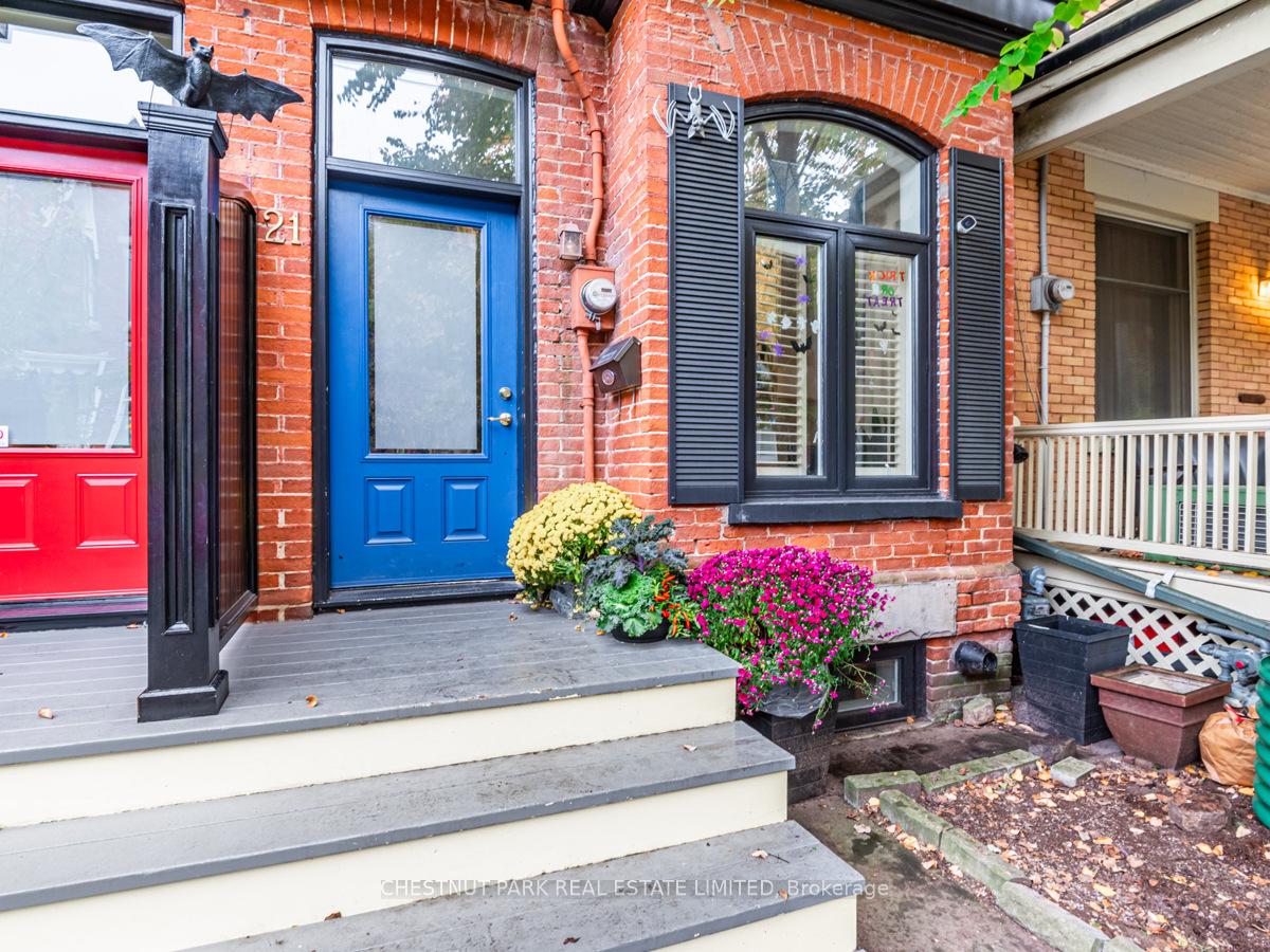 Photo 3 of 21 Salisbury Avenue, Toronto, Cabbagetown-South St. James Town — HOMEH