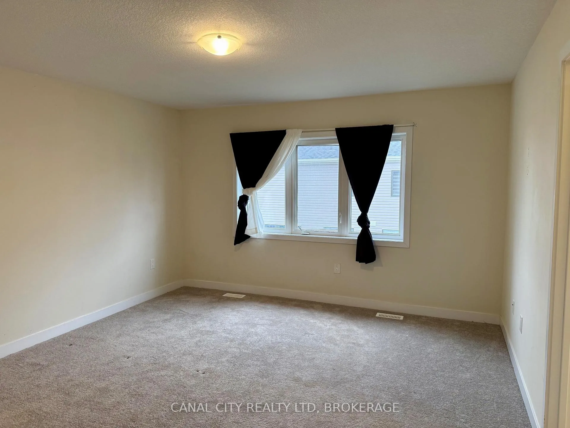 Photo 12 of 6 Lavender Road, Thorold, Hurricane/Merrittville — HOMEH