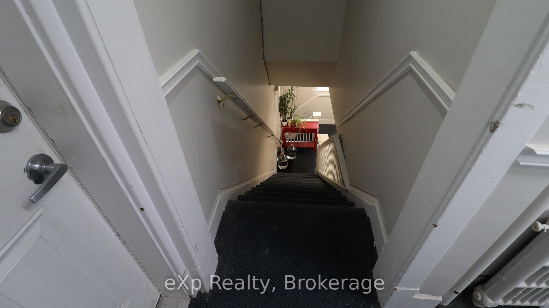 Photo 18 of Unit 3, 2002 Queen Street E, Toronto, The Beaches — HOMEH