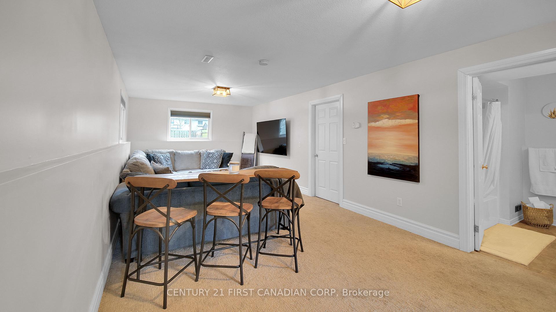 Photo 20 of 126 Scott Street E, Strathroy-Caradoc, SE — HOMEH