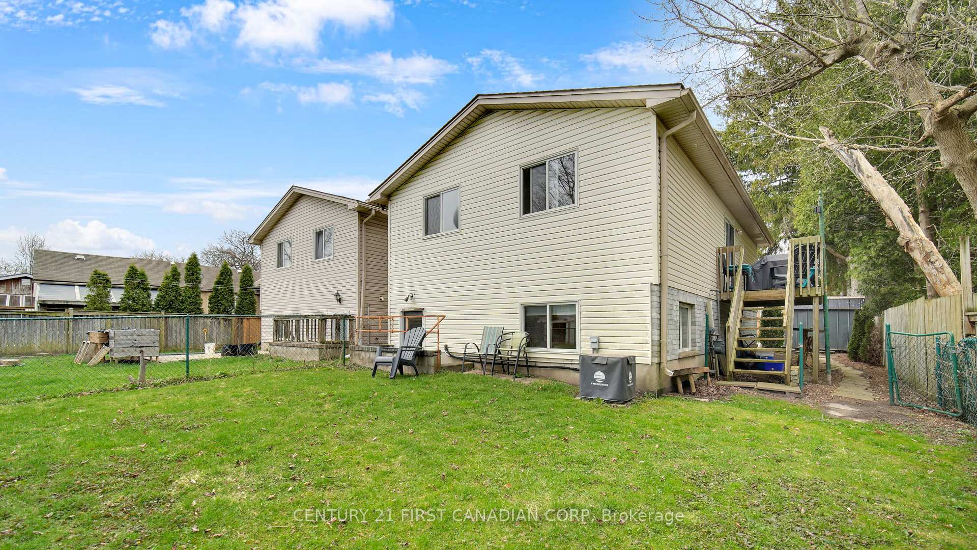Photo 31 of 126 Scott Street E, Strathroy-Caradoc, SE — HOMEH
