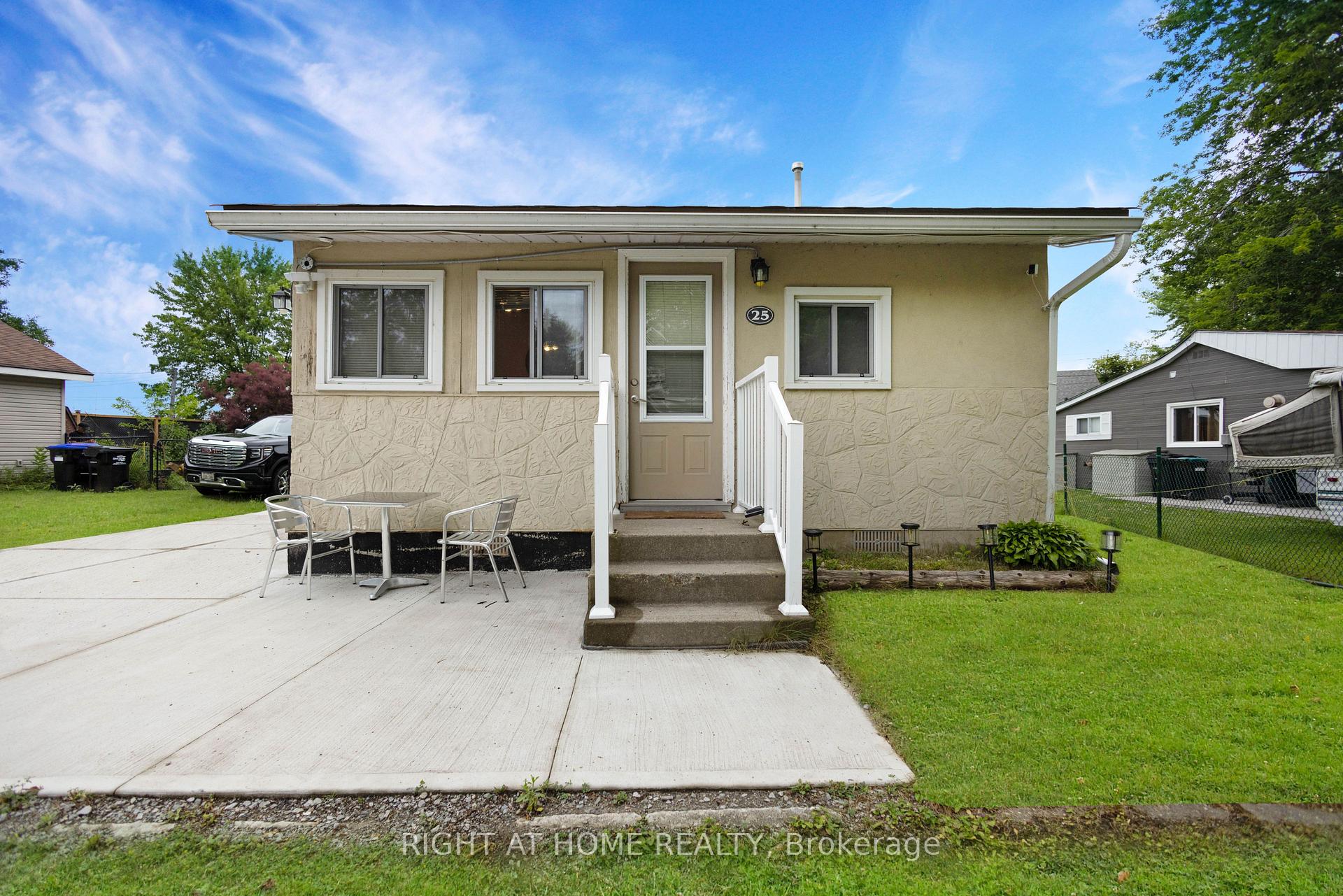Front of 25 Playfair Drive