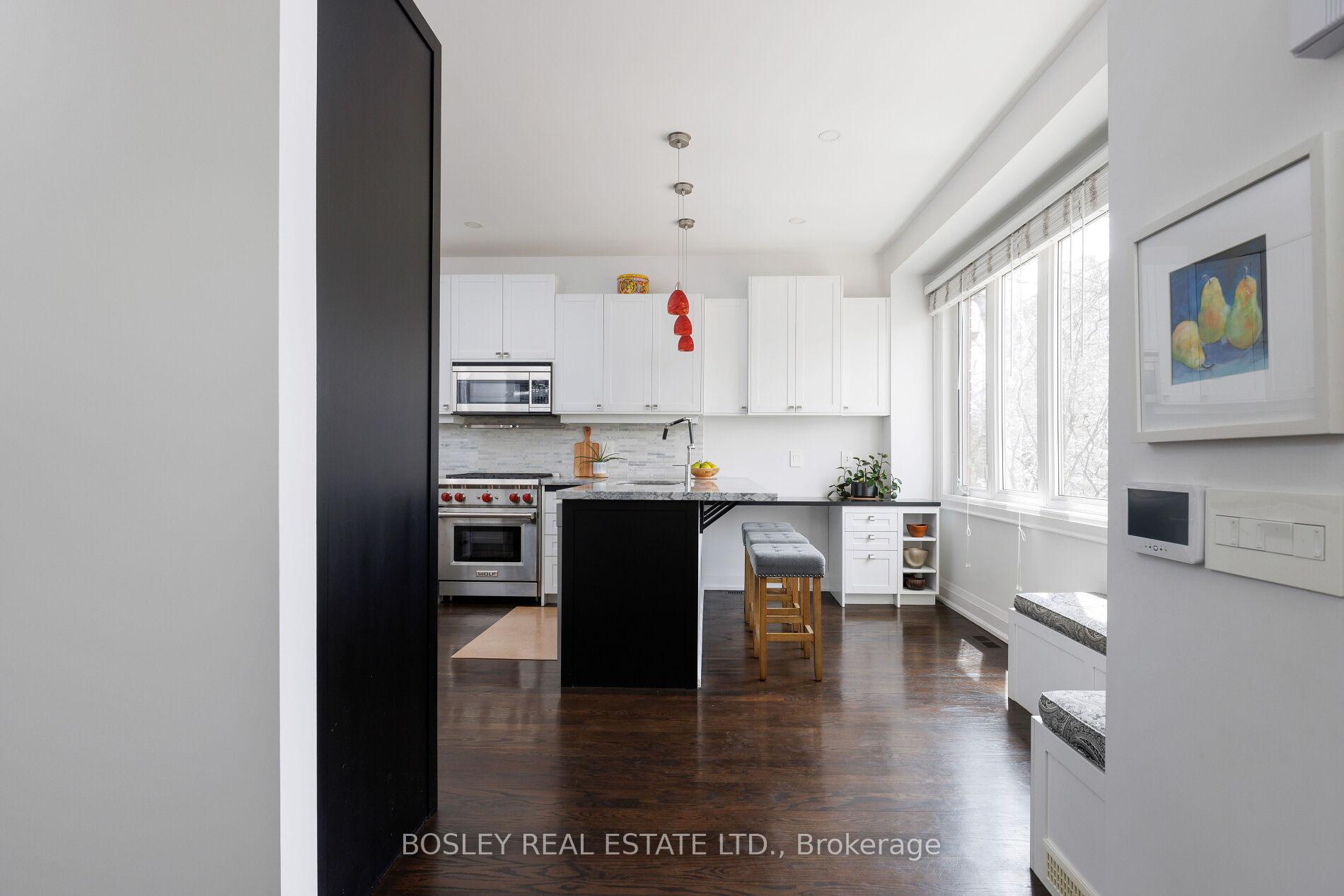 Photo 5 of 17 Cardiff Road, Toronto, Mount Pleasant East — HOMEH