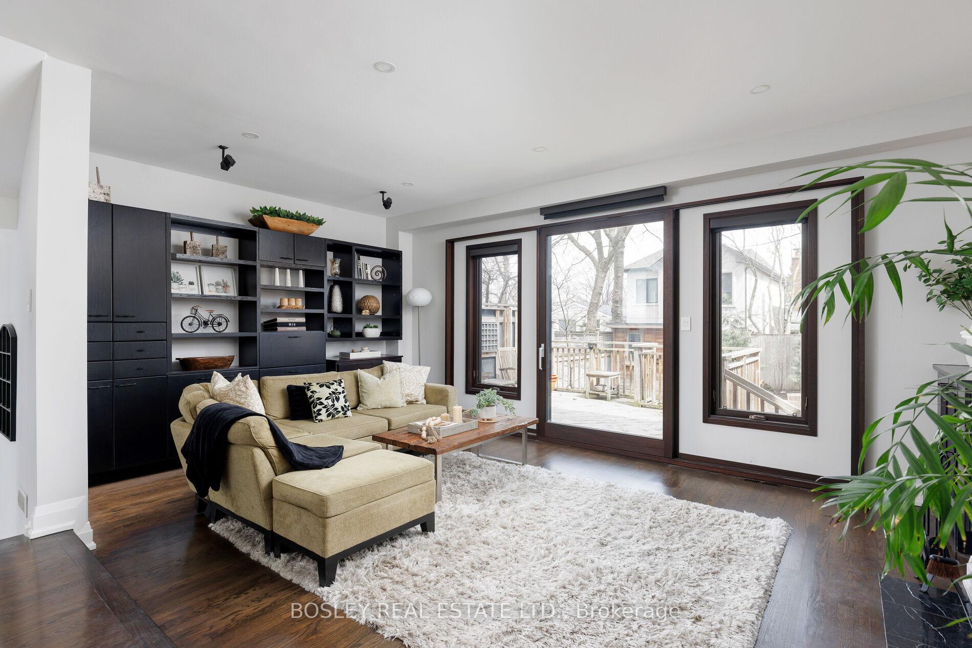 Photo 6 of 17 Cardiff Road, Toronto, Mount Pleasant East — HOMEH