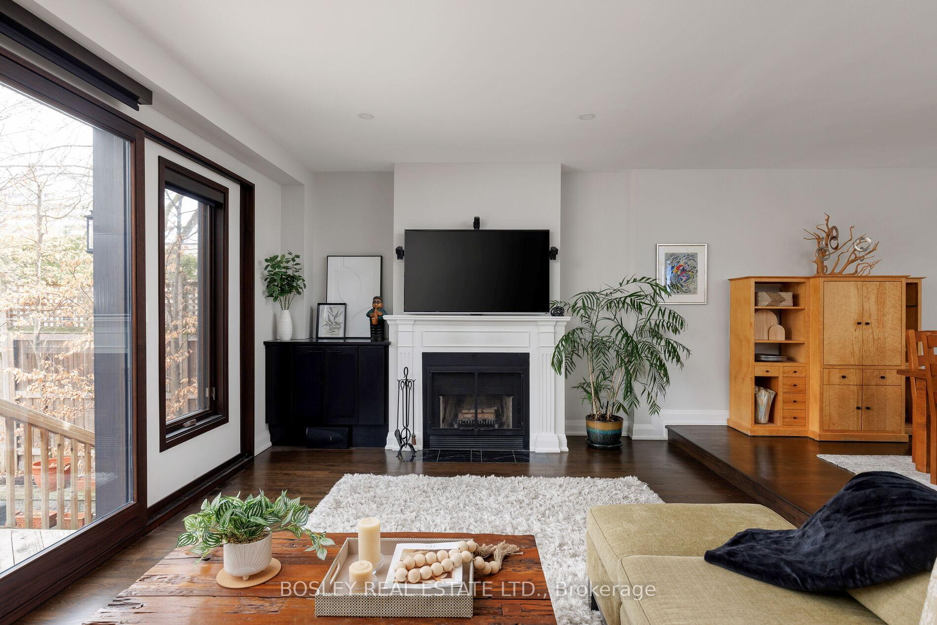 Photo 9 of 17 Cardiff Road, Toronto, Mount Pleasant East — HOMEH
