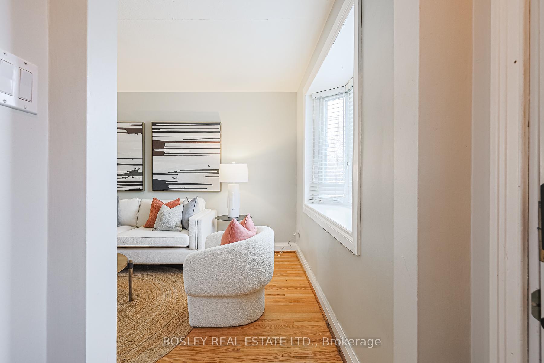 Photo 5 of 2 Glenbrae Avenue, Toronto, Leaside — HOMEH