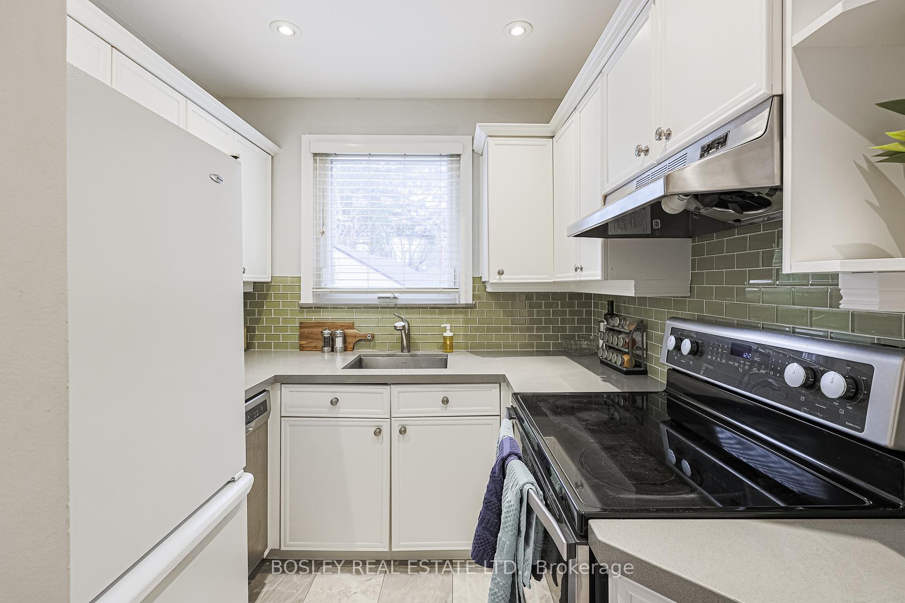 Photo 16 of 2 Glenbrae Avenue, Toronto, Leaside — HOMEH