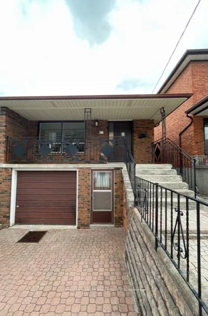 Front of 277 Gowan Avenue N
