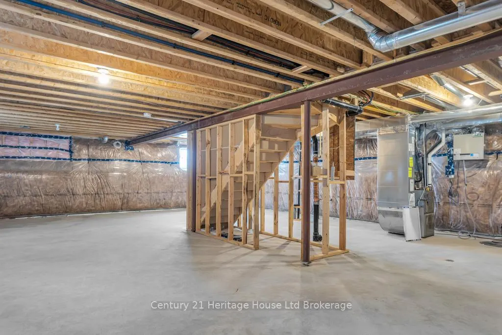 Photo 24 of 30 Seaton Crescent, Tillsonburg — HOMEH