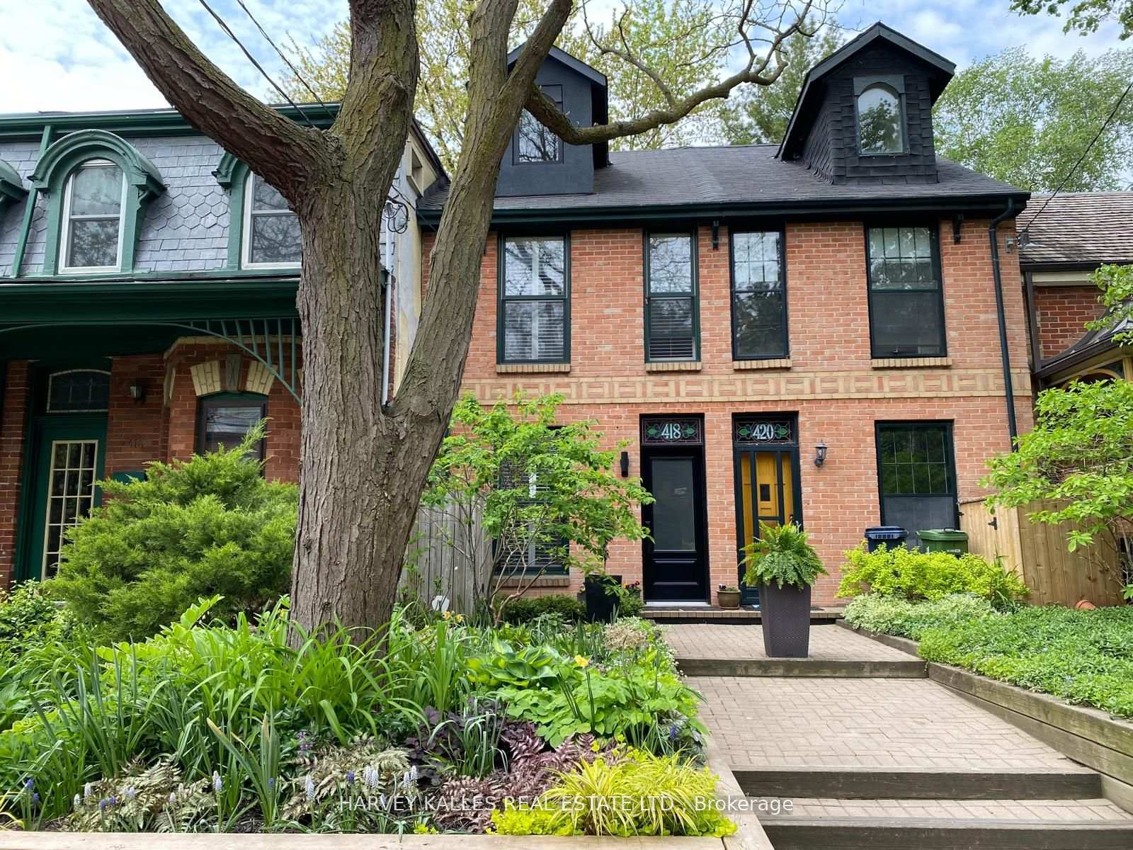 Photo 2 of 418 Ontario Street, Toronto, Moss Park — HOMEH