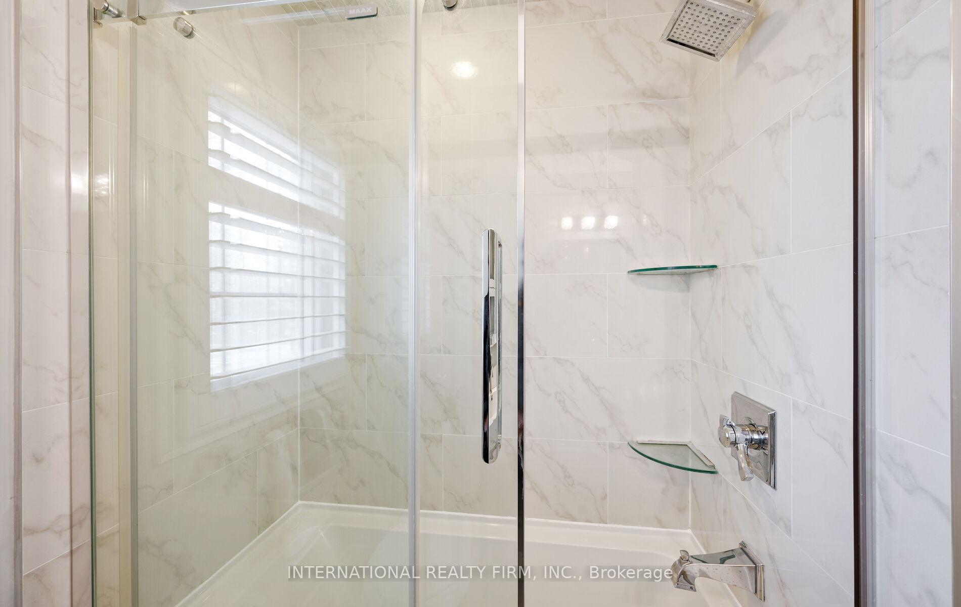 Photo 31 of 49 Brentcliffe Road, Toronto, Leaside — HOMEH