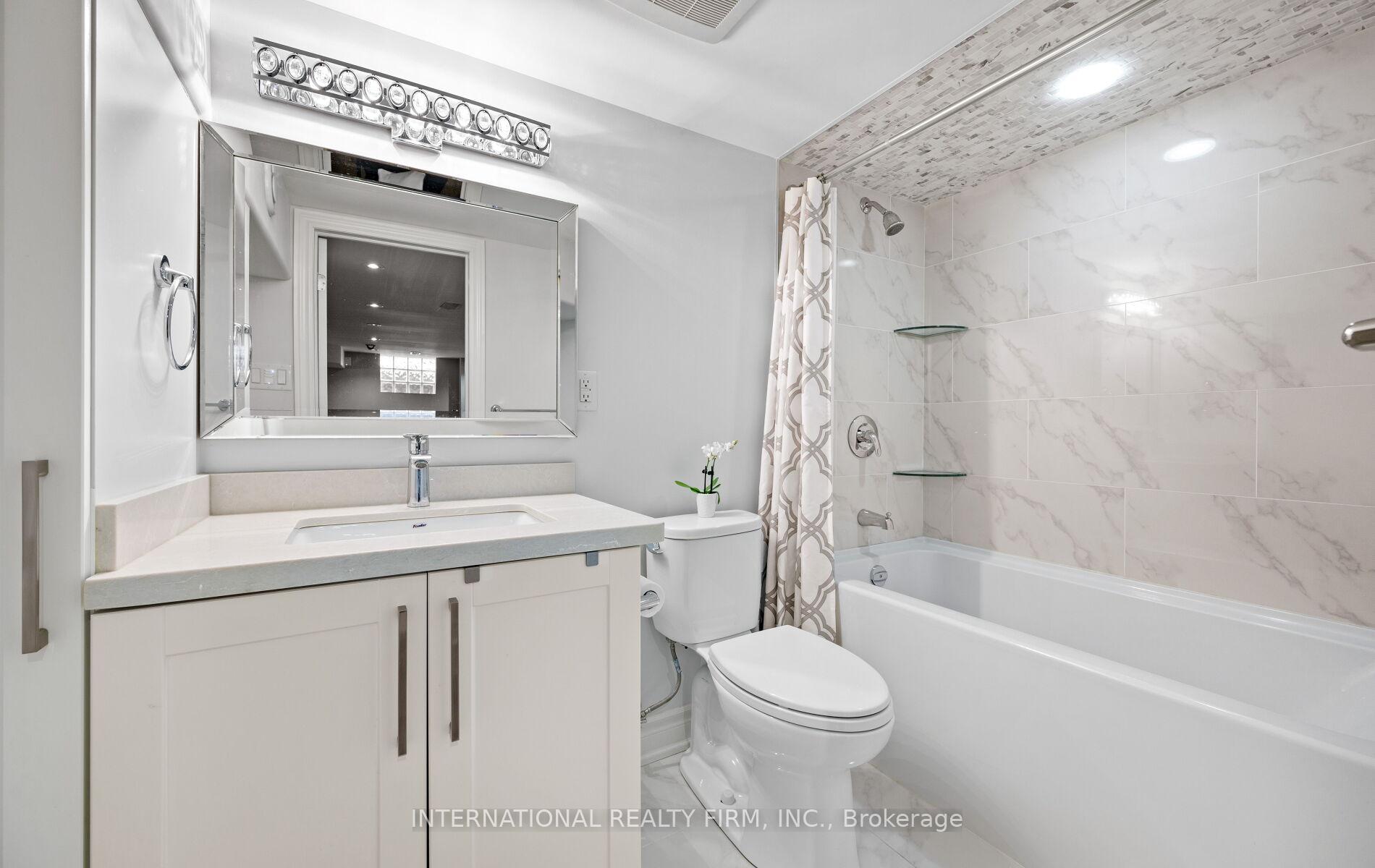 Photo 37 of 49 Brentcliffe Road, Toronto, Leaside — HOMEH