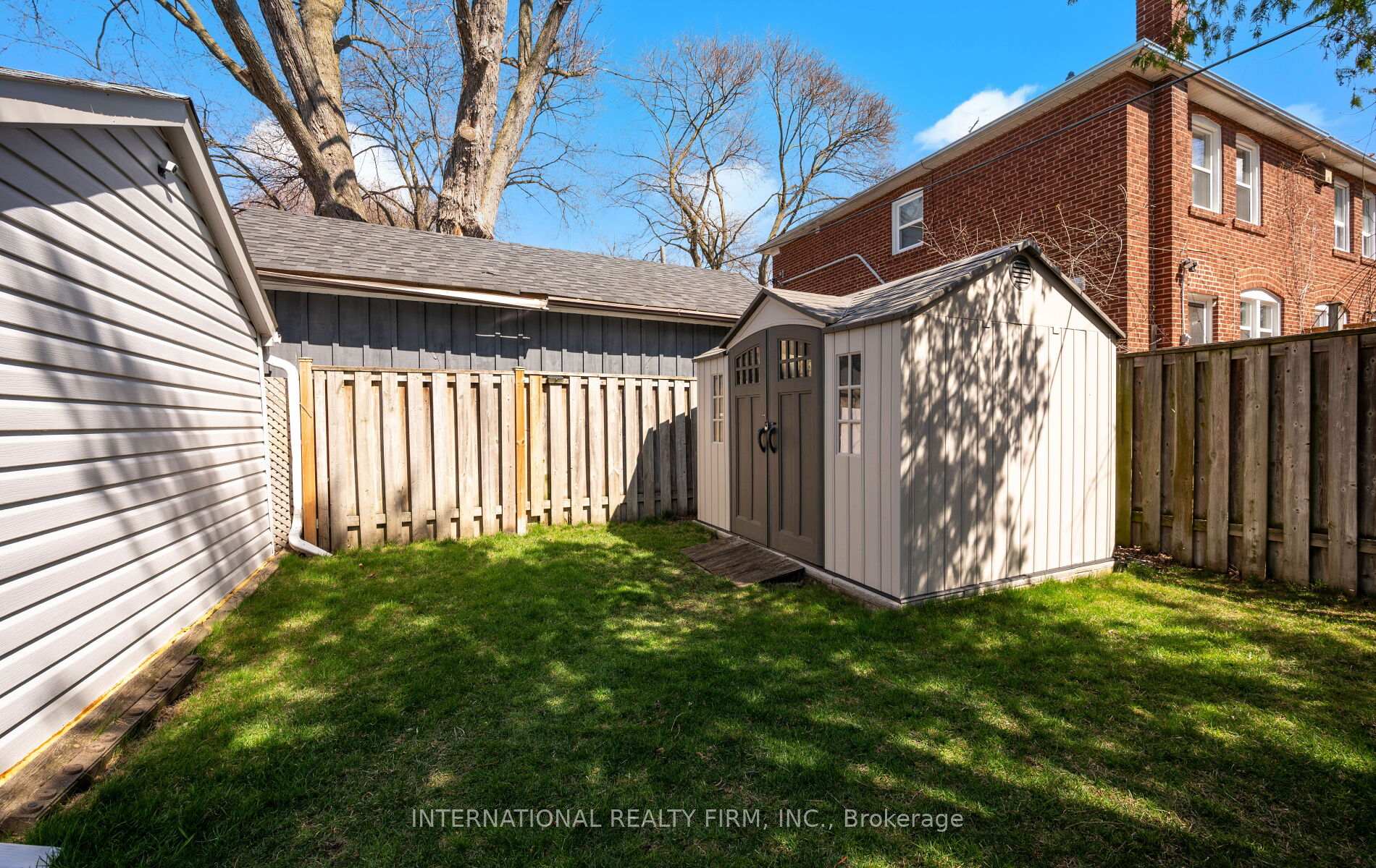 Photo 42 of 49 Brentcliffe Road, Toronto, Leaside — HOMEH