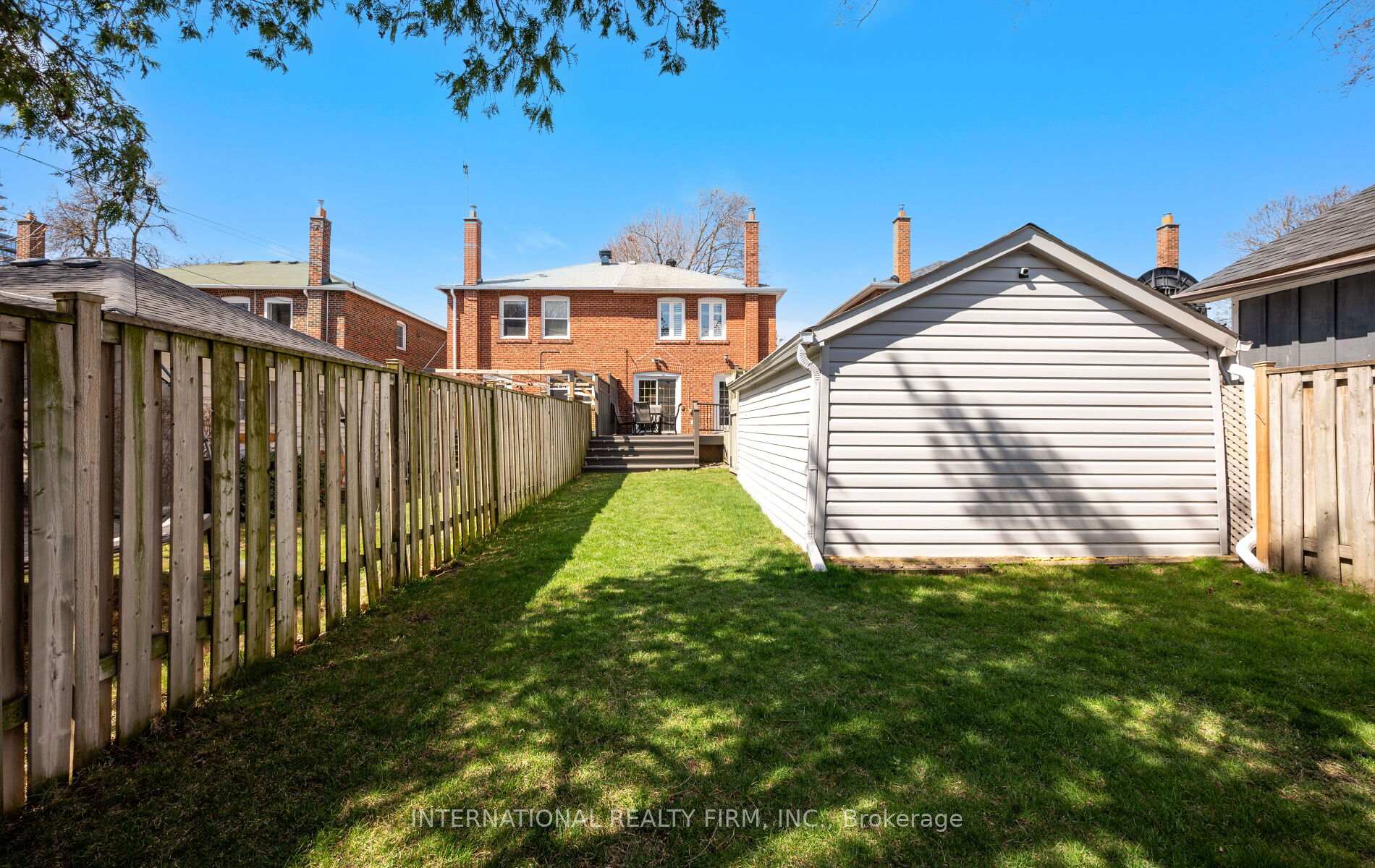 Photo 43 of 49 Brentcliffe Road, Toronto, Leaside — HOMEH