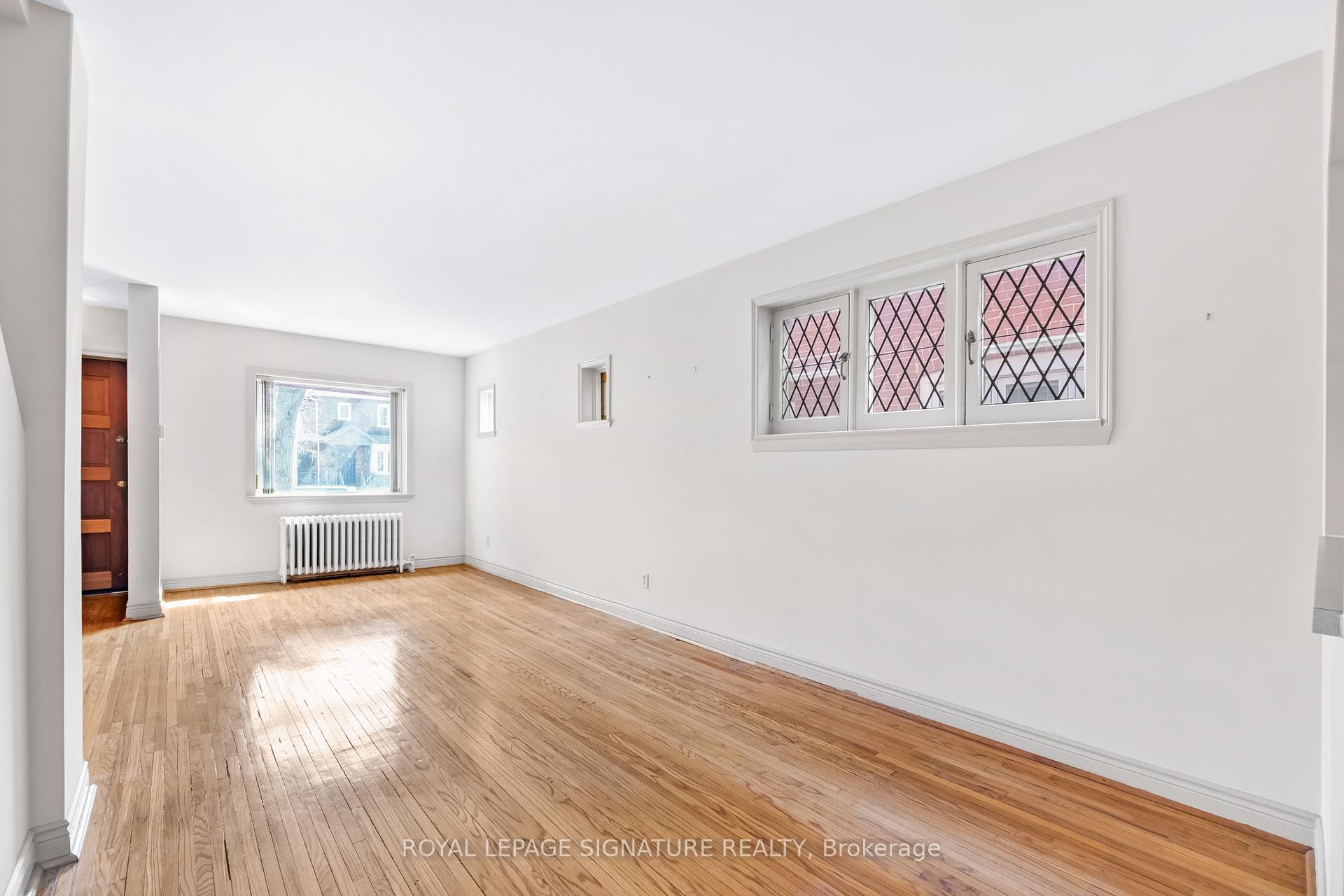 Photo 5 of 26 Martin Road, Toronto, Mount Pleasant East — HOMEH