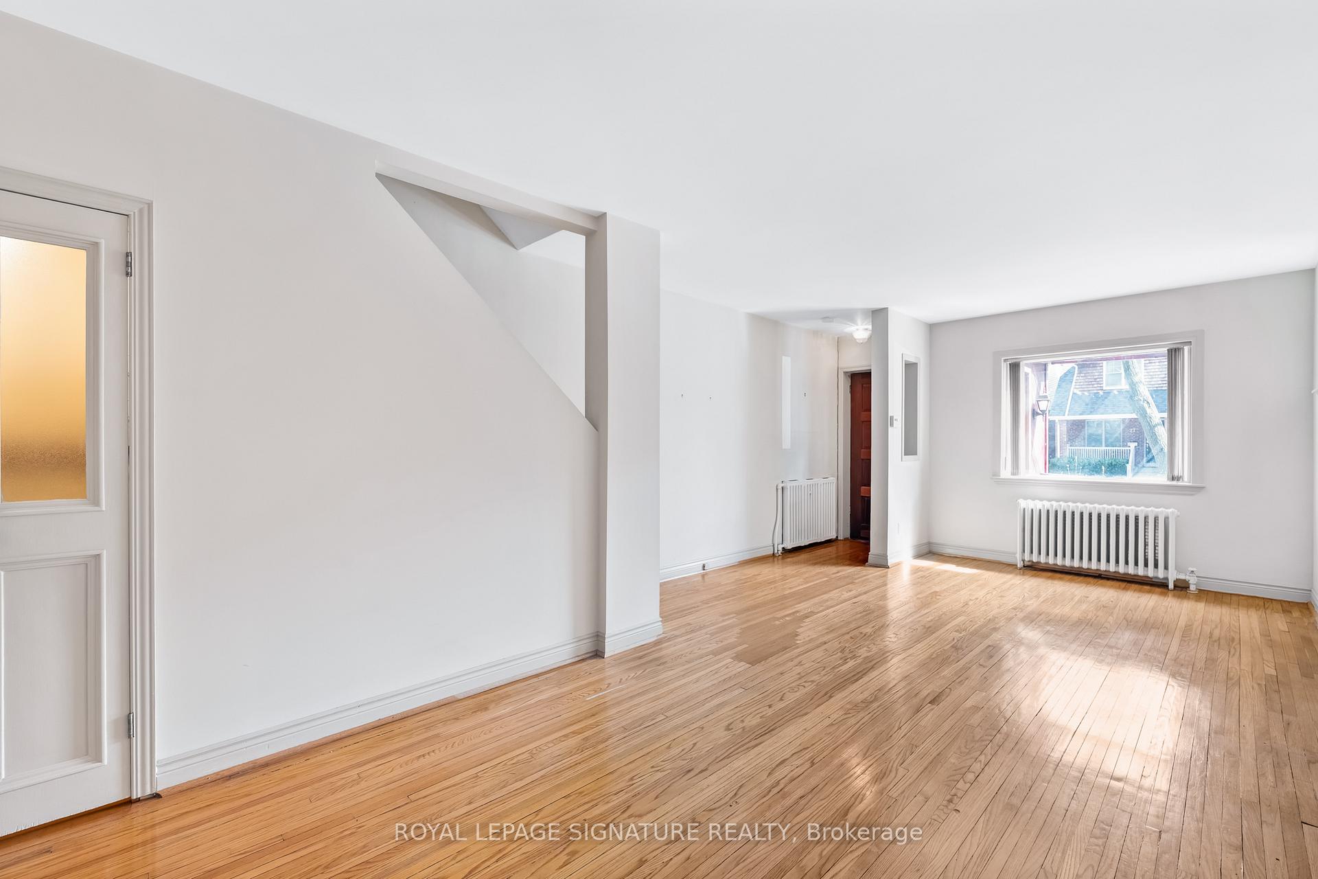 Photo 6 of 26 Martin Road, Toronto, Mount Pleasant East — HOMEH